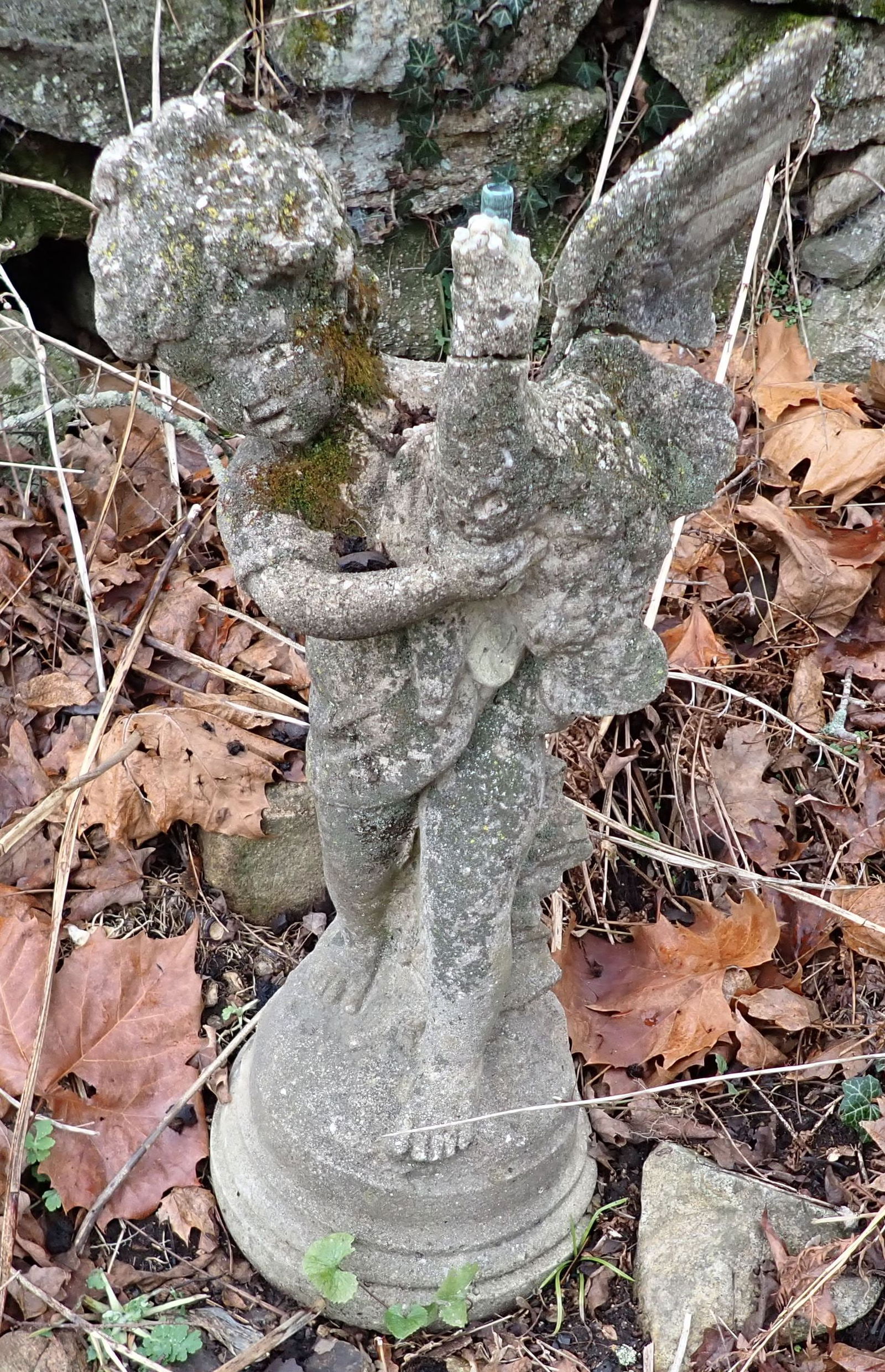 Concrete Cherub Garden Fountain As is (1 of 3)