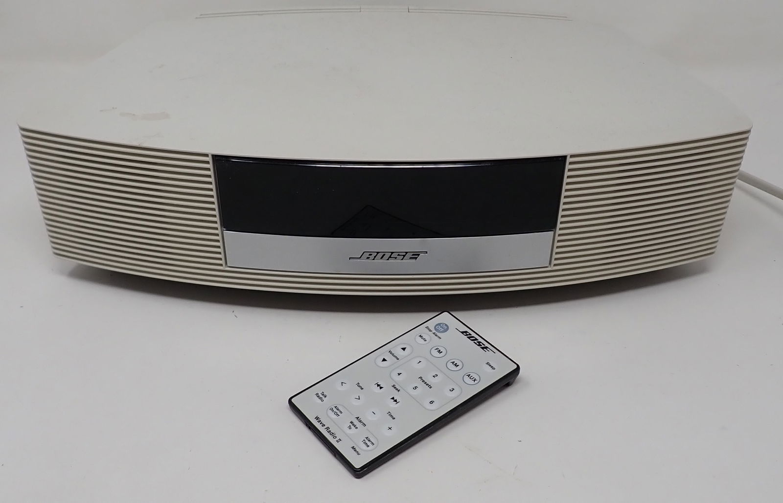 Bose Wave Radio II w/ Remote (1 of 4)