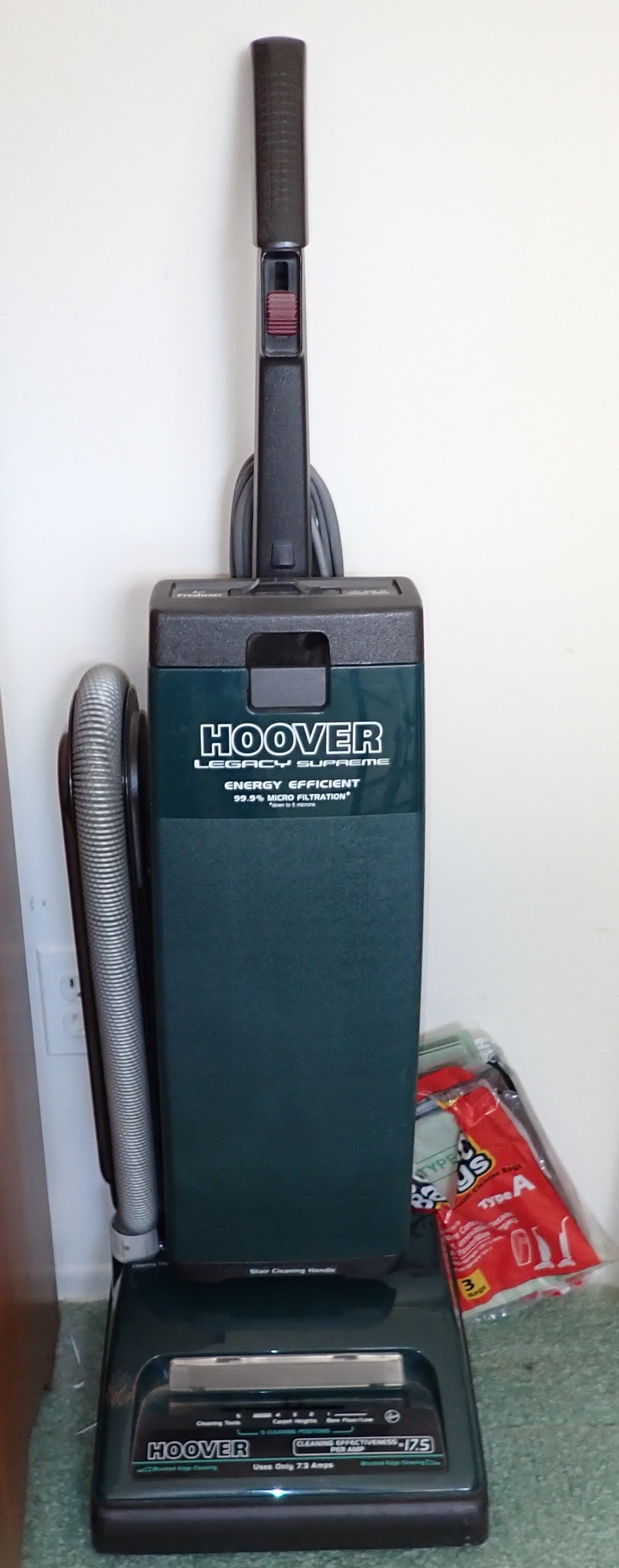 Hoover Vacuum (1 of 2)