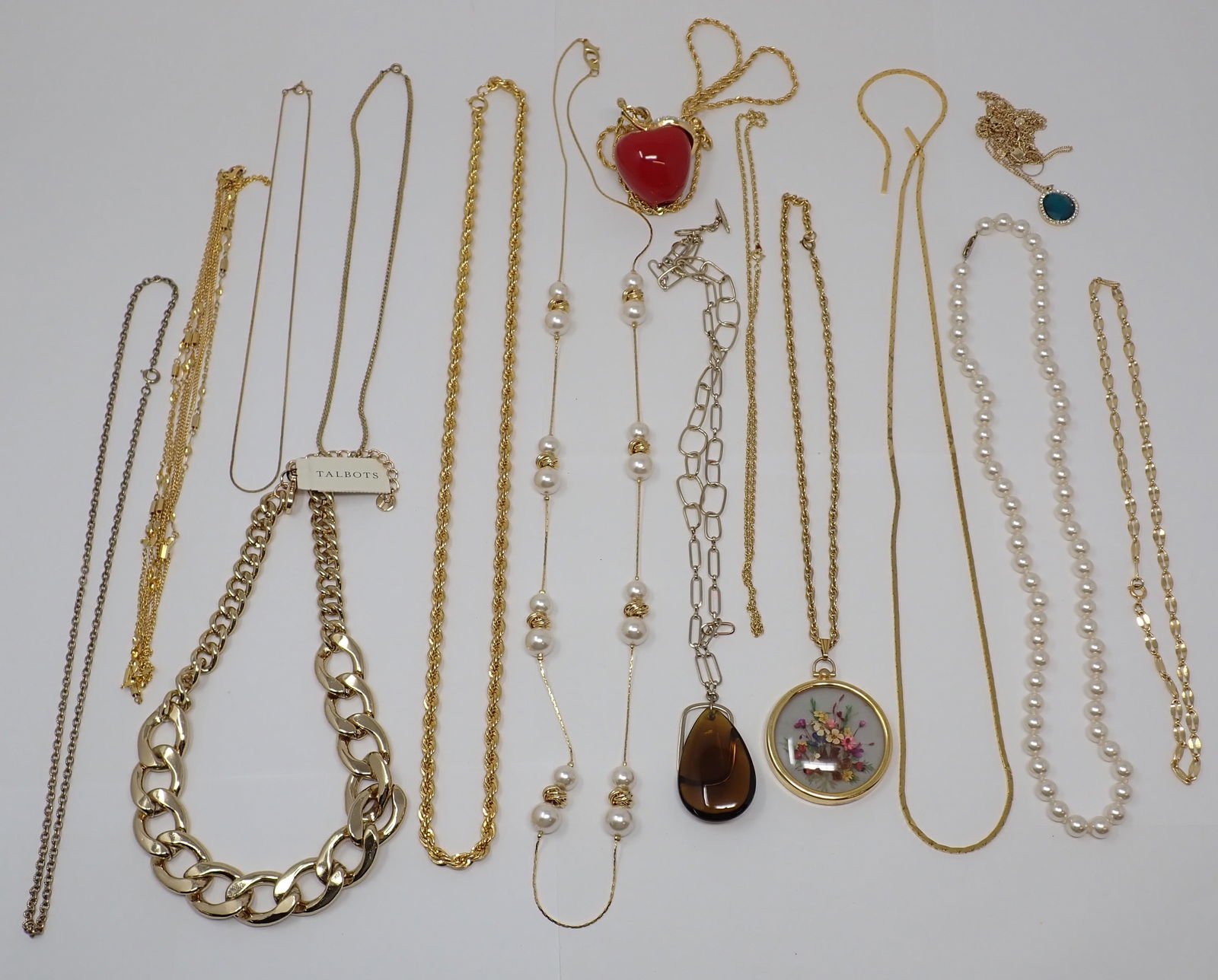 Approx. 15 Costume Necklaces (1 of 7)