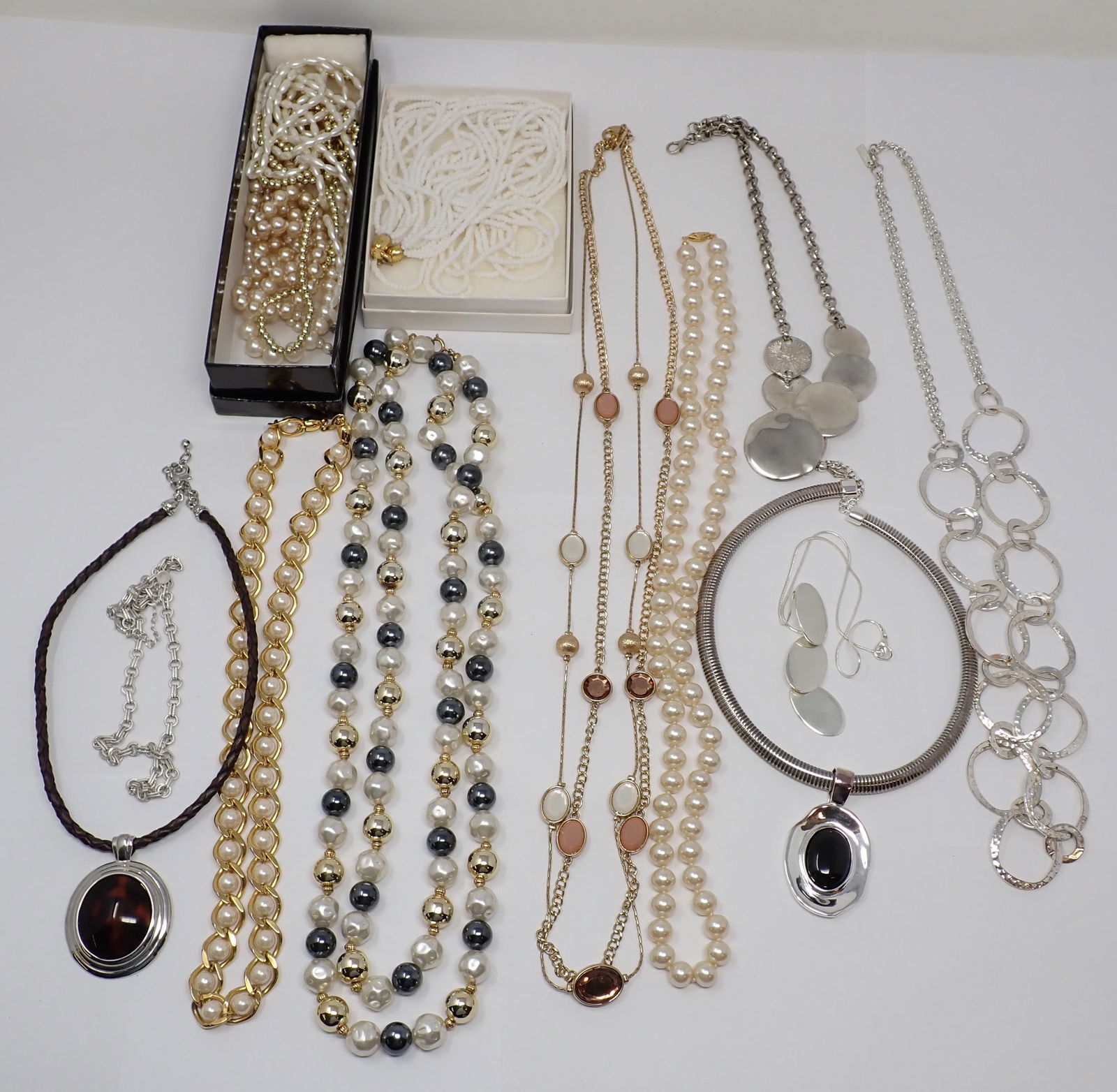 Approx. 15 Costume Necklaces (1 of 7)