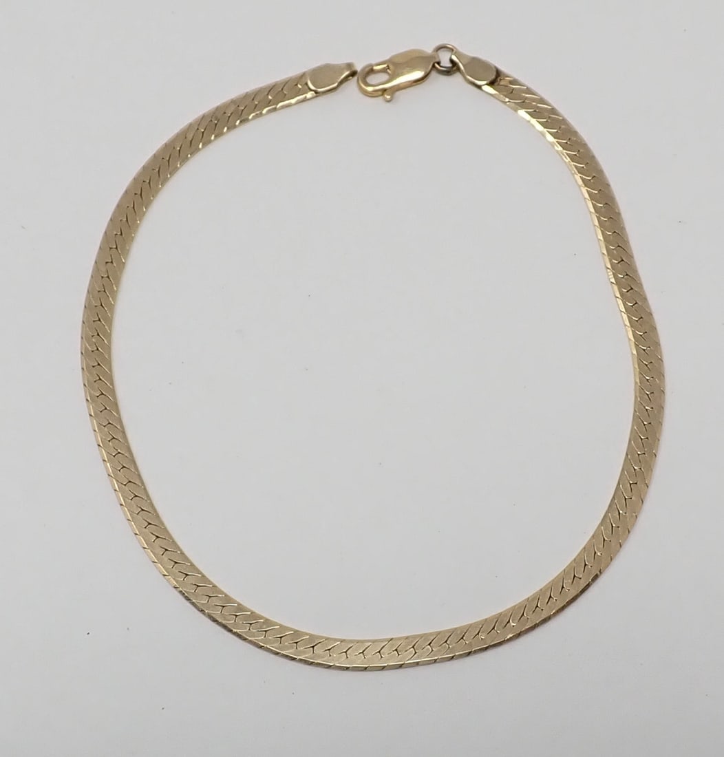 Gold Herringbone Bracelet (1 of 4)