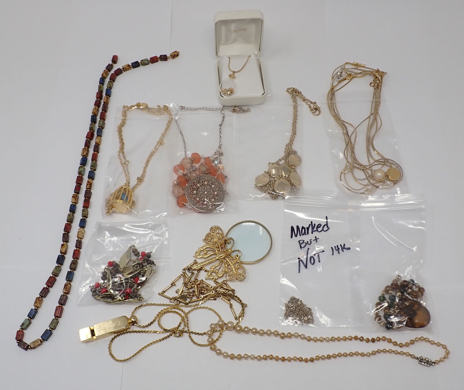 Approx 15 Gold-Tone and Other Costume Necklaces (1 of 7)