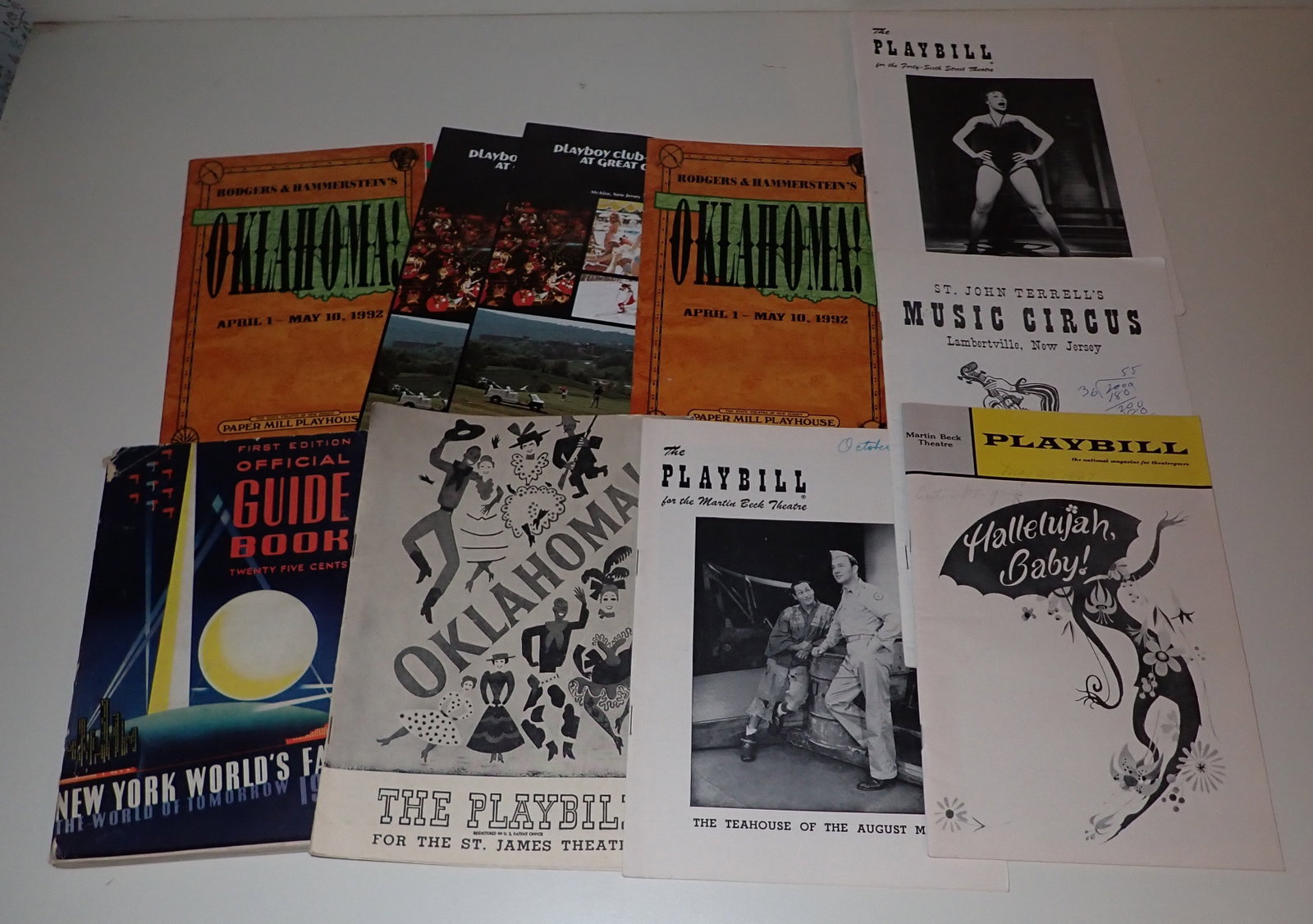 Playbills New York Worlds Fair Book: Getting all pictured