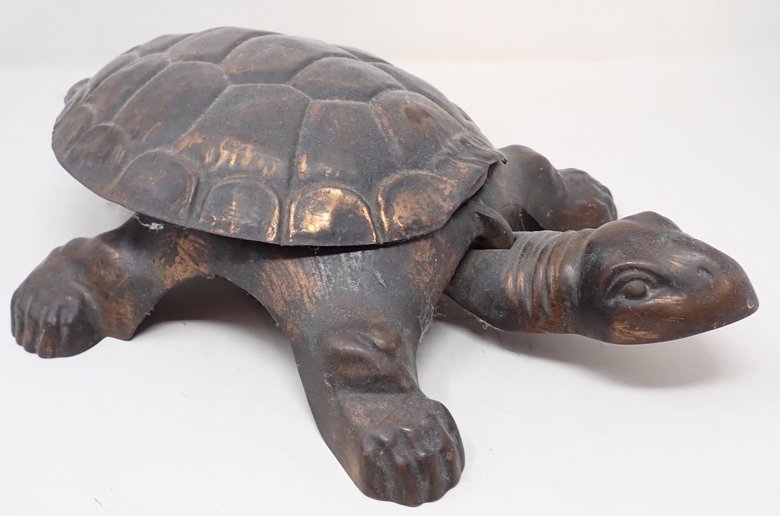 Turtle Spittoon: Apprx 10 1/8" x 15"