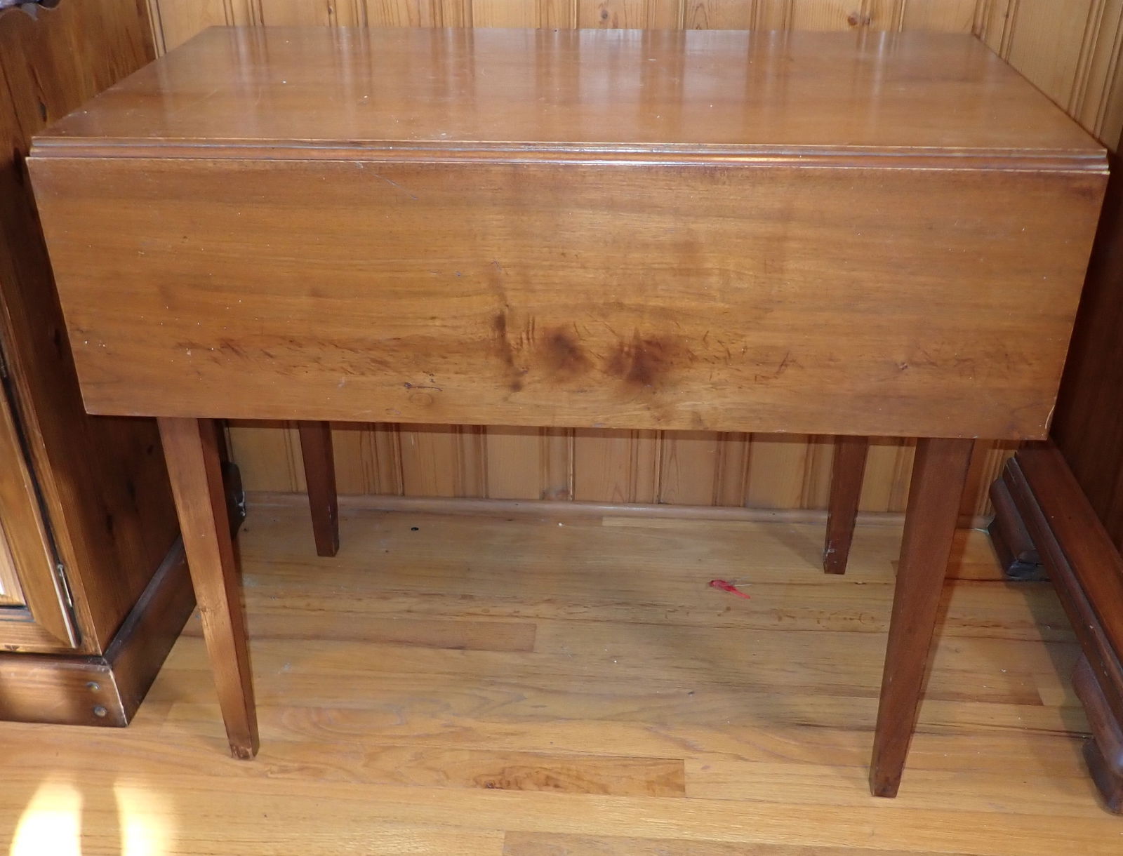 One Drawer Drop Leaf Table w/ Tapered Legs (1 of 7)