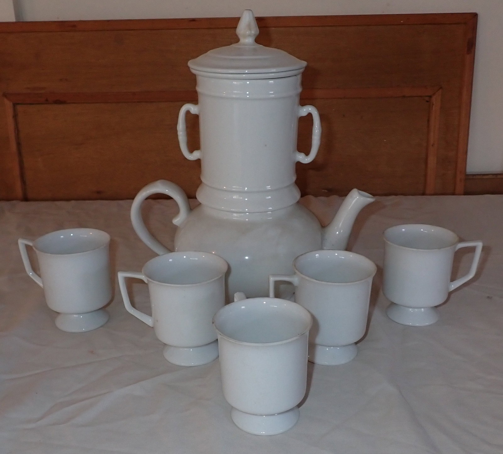 Apilco French Teapot & Cups: Teapot is approx 11" tall