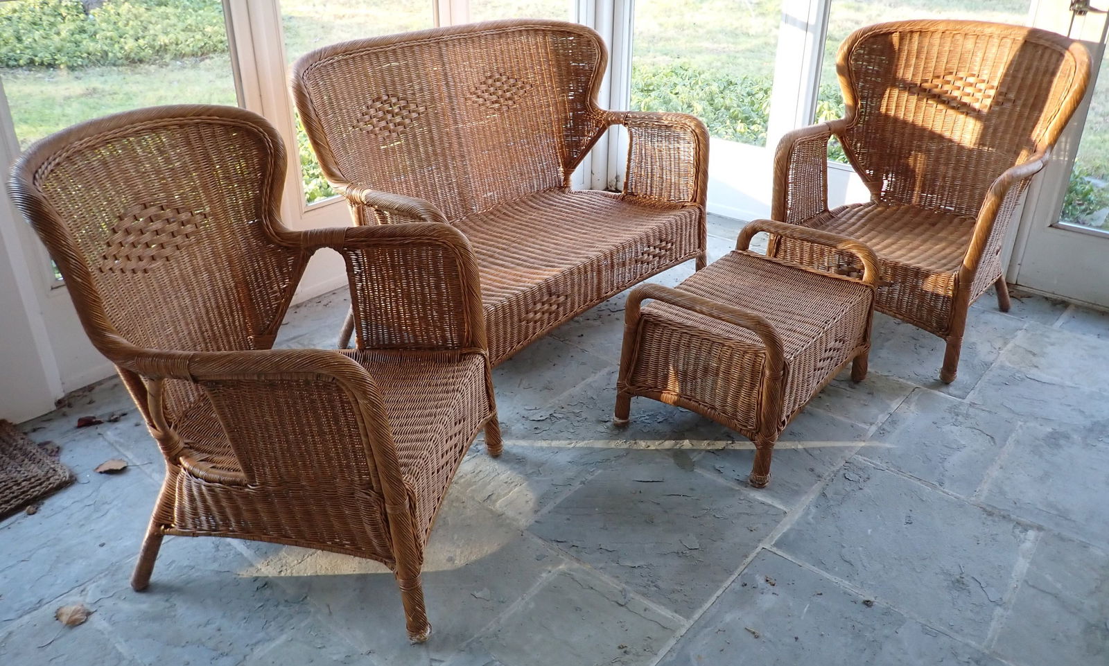 Wicker Patio Set (1 of 6)