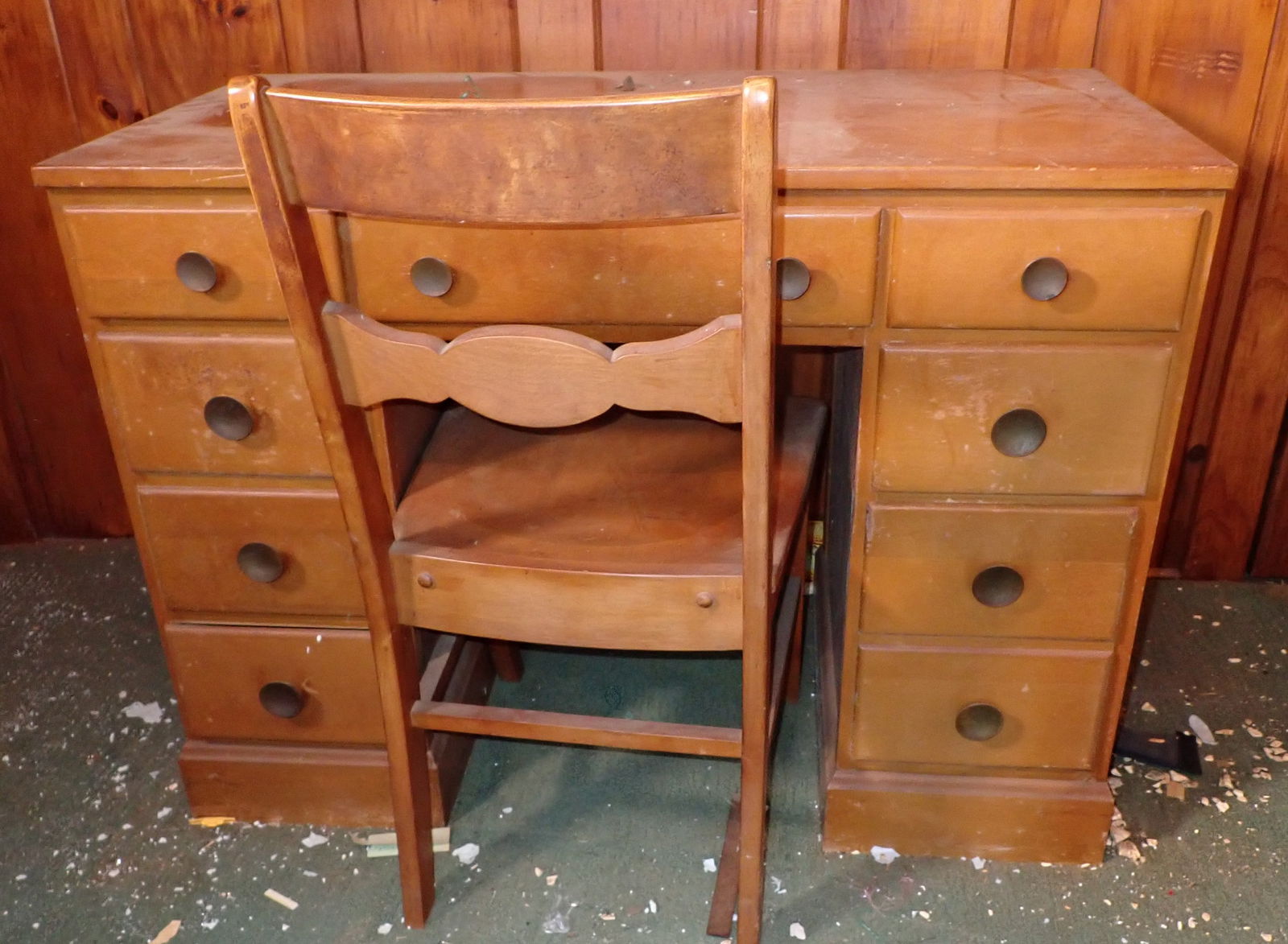 Finley Maple Desk & Chair (1 of 4)