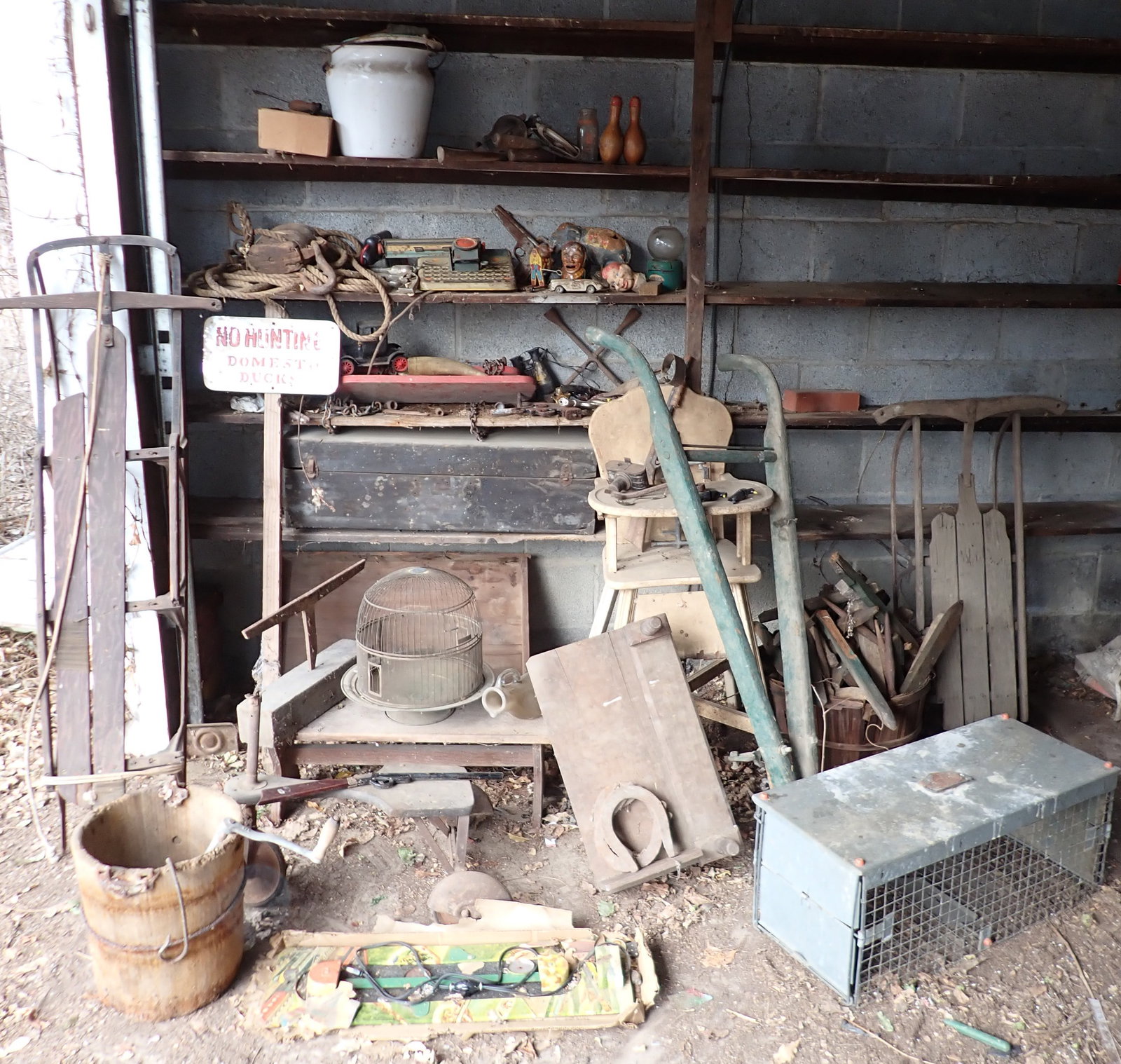 Toys & Misc Contents (1 of 20)