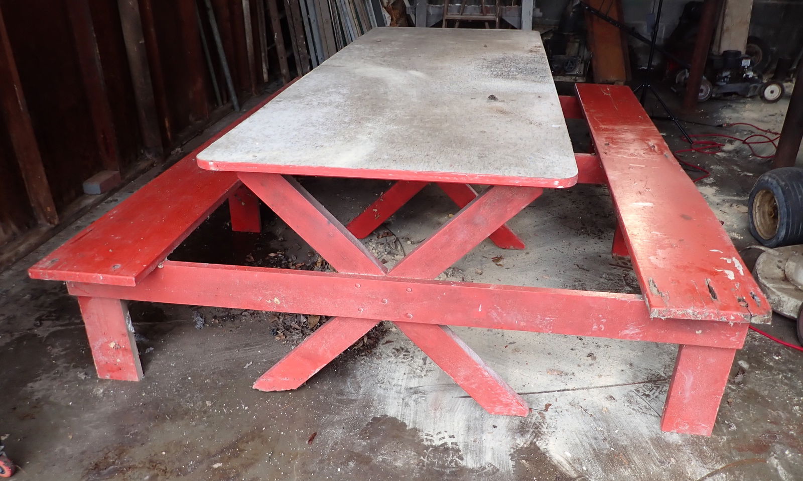 Vintage Picnic Table (1 of 10)
