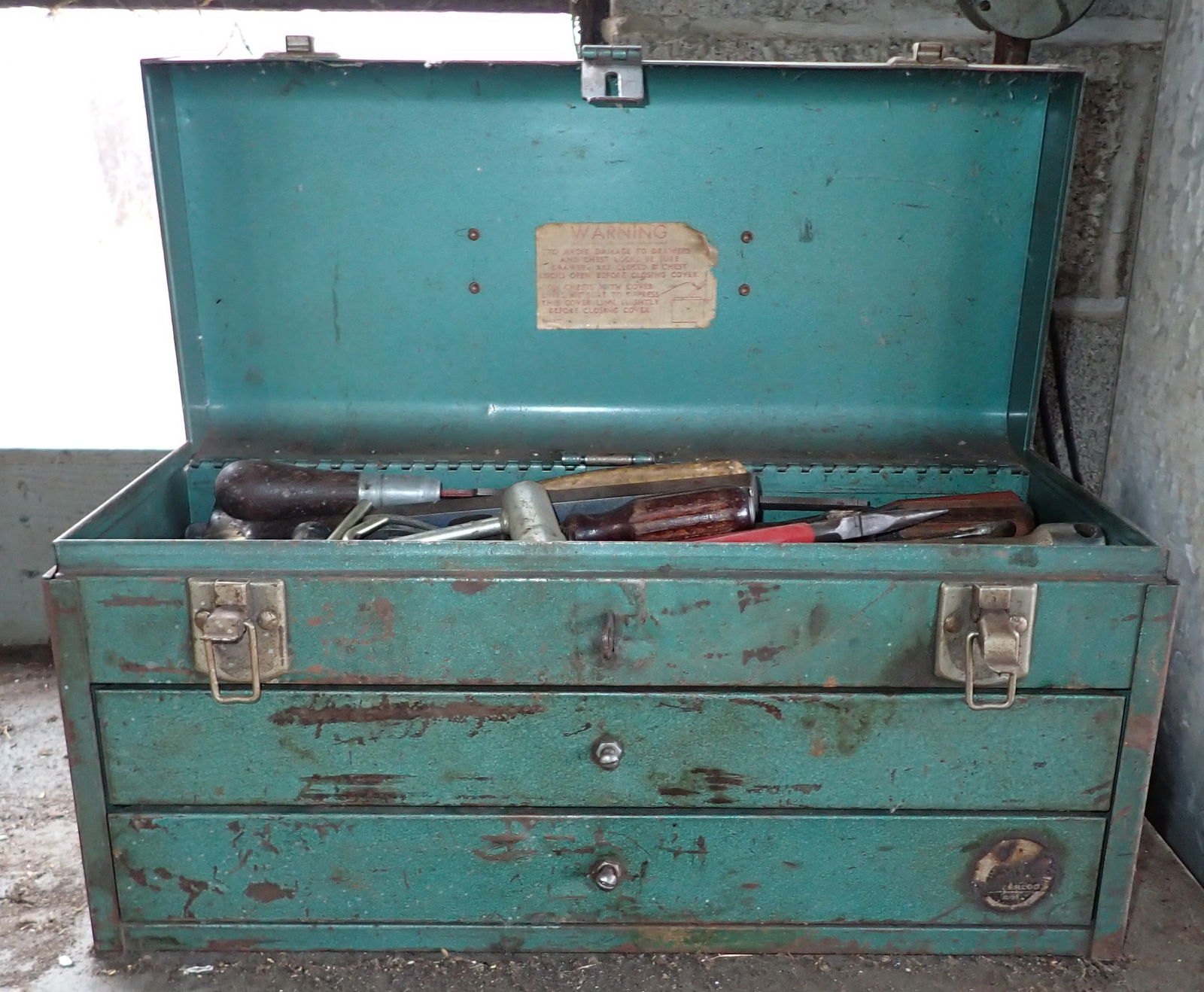Toolbox & Contents (1 of 6)