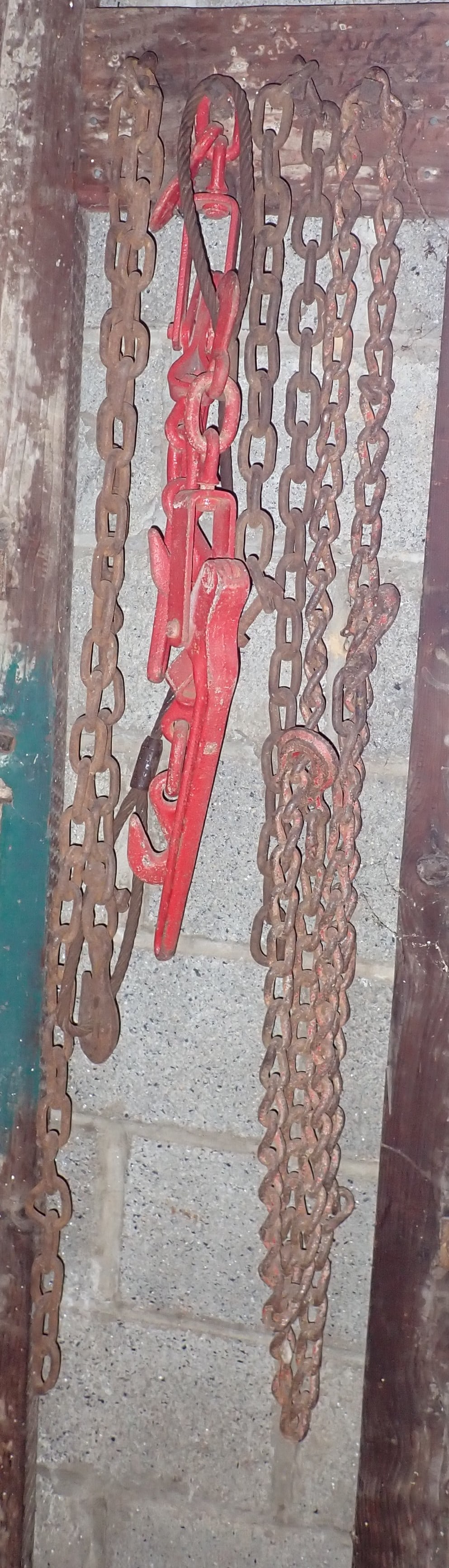 Chains & Binders (1 of 2)