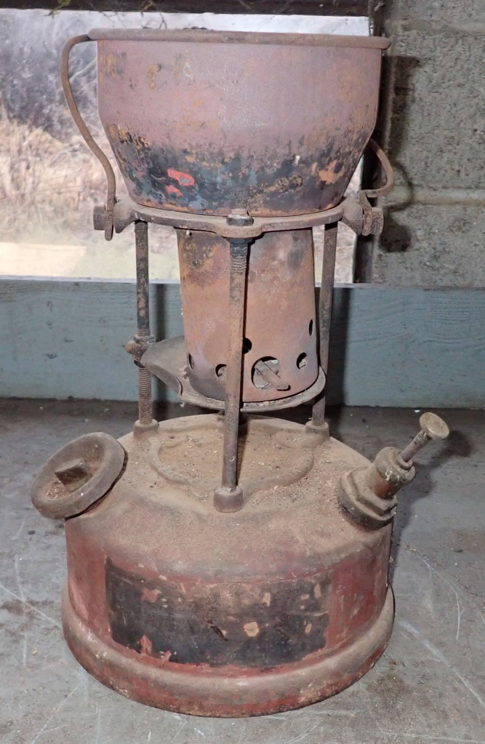 Otto Bernz Lead Melter: Approx 15 3/4" tall. NO SHIPPING