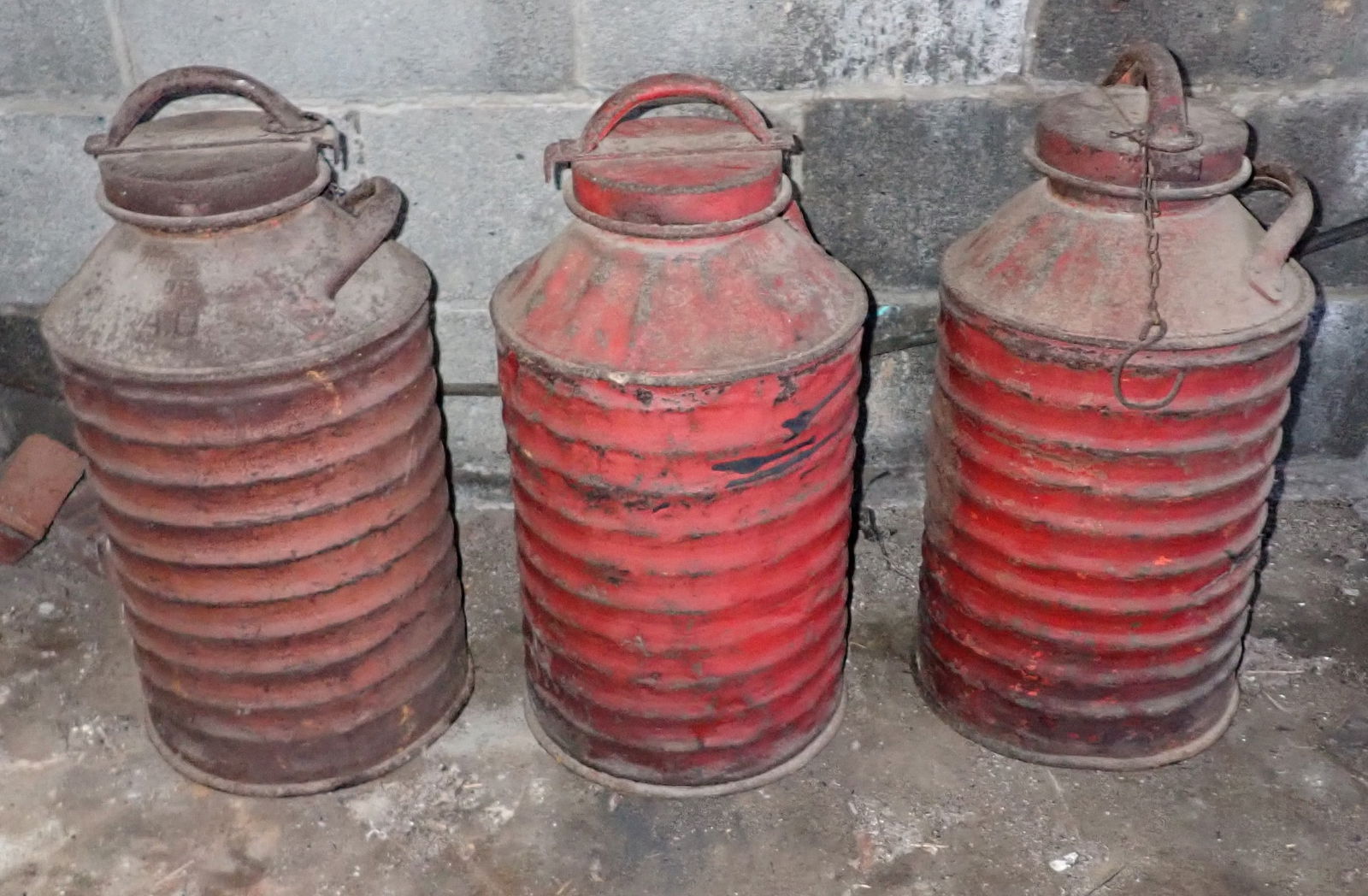 3 Sexton Armored Fuel Cans (1 of 5)