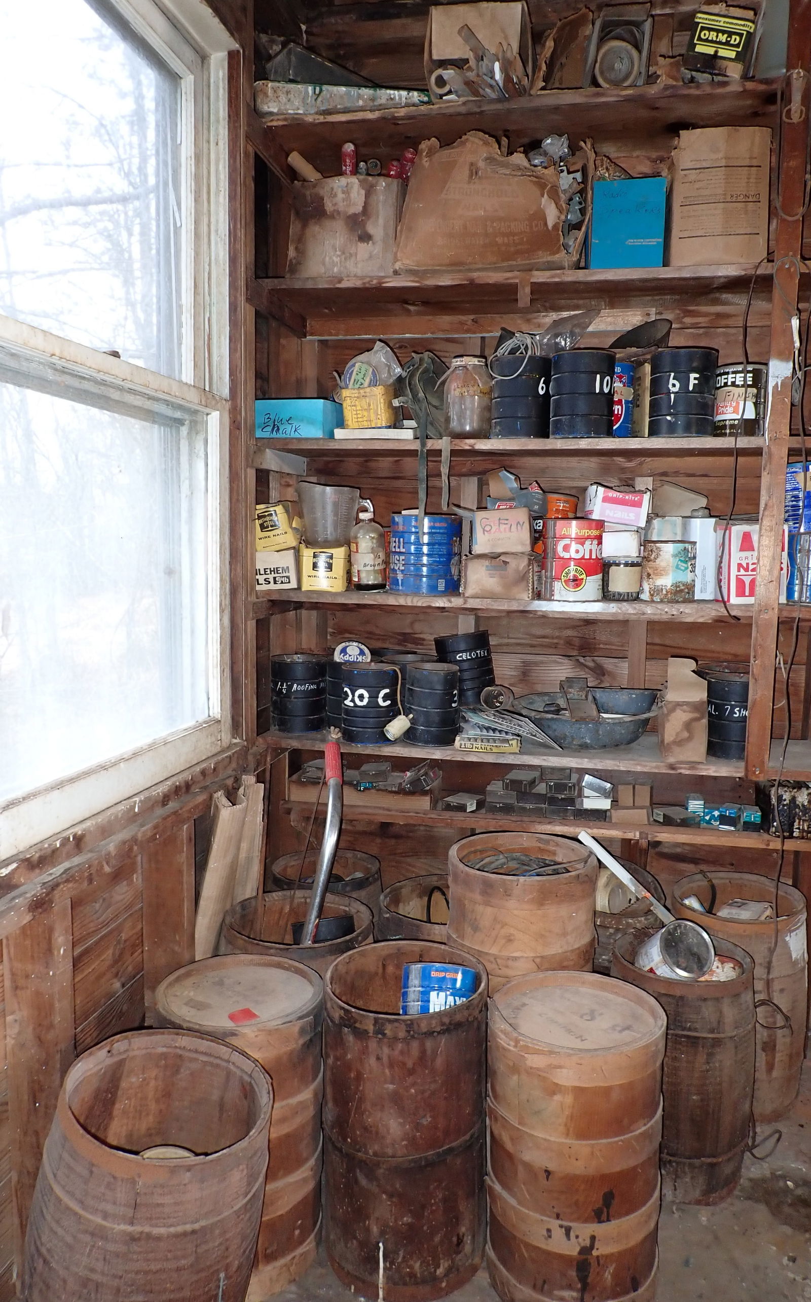 Nail Kegs Nails Misc Shelf Contents (1 of 6)