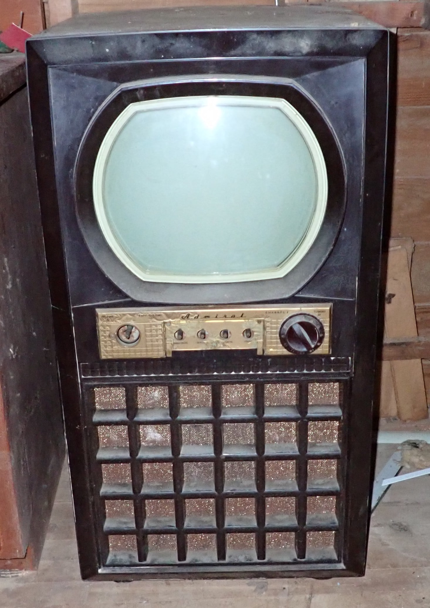 Vintage Admiral Television (1 of 6)