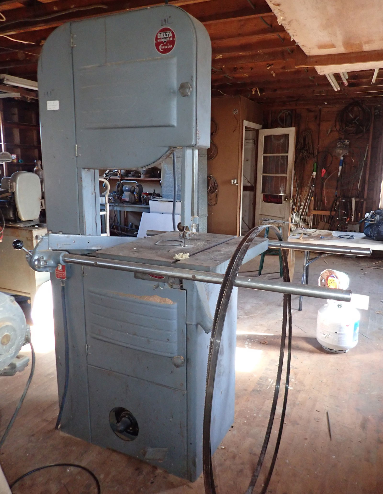 Delta Rockwell  Bandsaw (1 of 9)