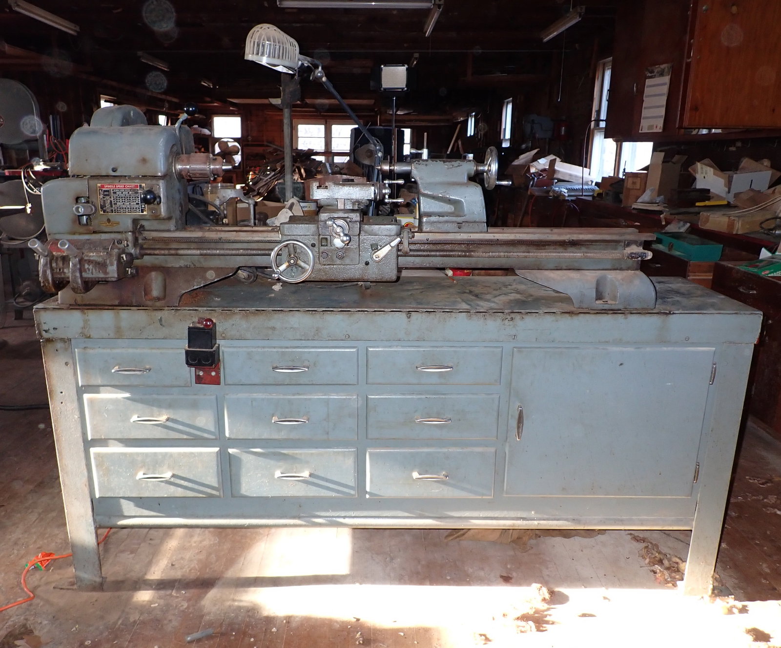 Sears Roebuck Metal Lathe w/ Cutters Chuck & Misc (1 of 17)