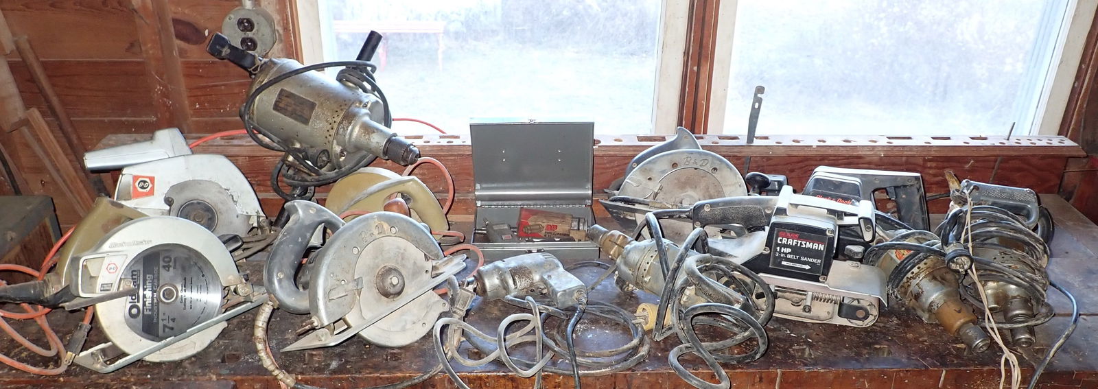 Circular Saws Sanders Hisey Drill (1 of 7)