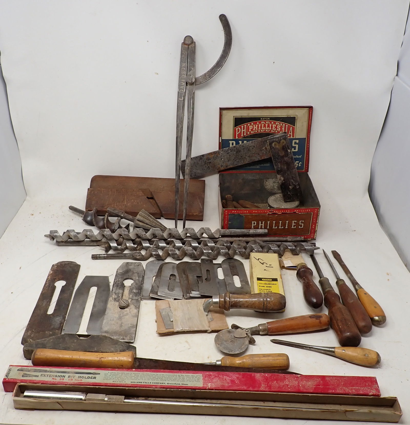 Auger Bits Plane Blades Misc Tools (1 of 7)