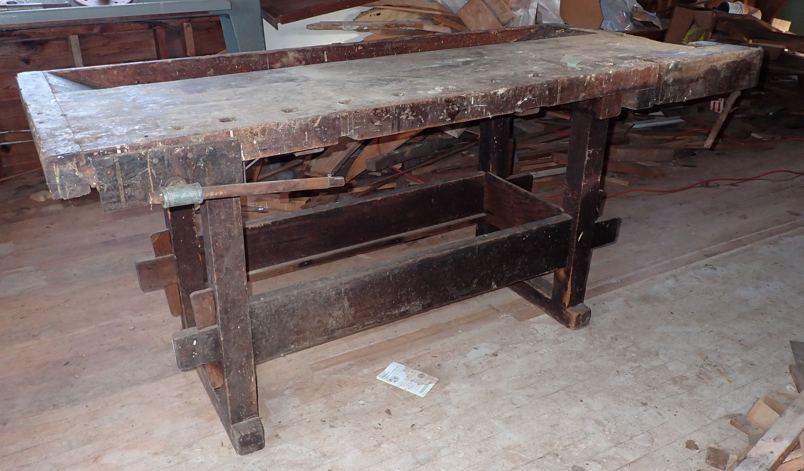 Woodworkers Workbench (1 of 12)