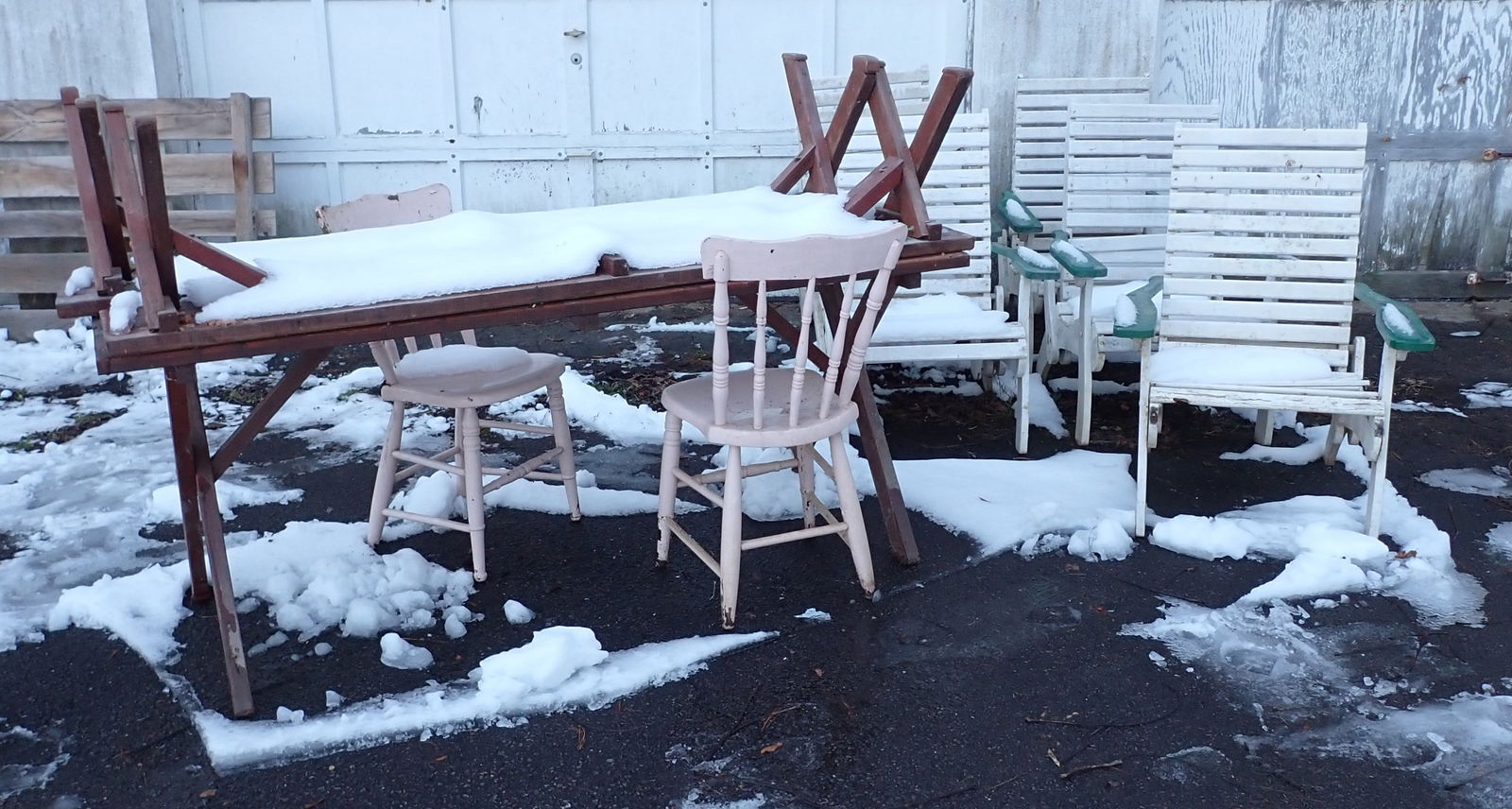 Lawn Chairs Picnic Table & Side Chairs: Take what you want and leave the rest. No shipping