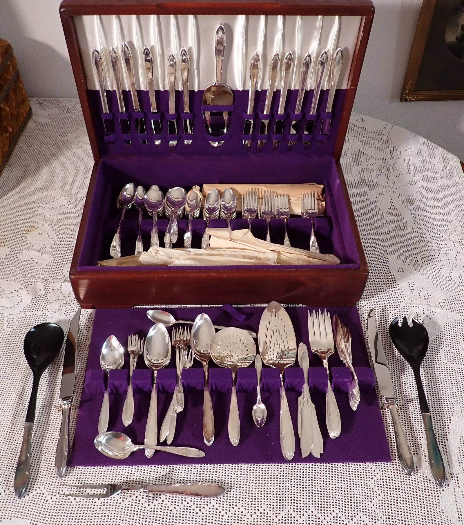 157 pcs Nobility Plate (1 of 7)