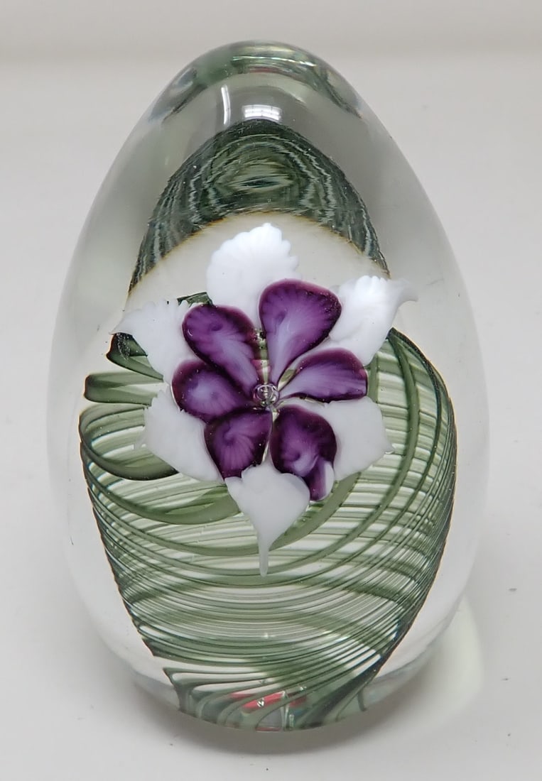 Vandermark Flower Paperweight (1 of 4)