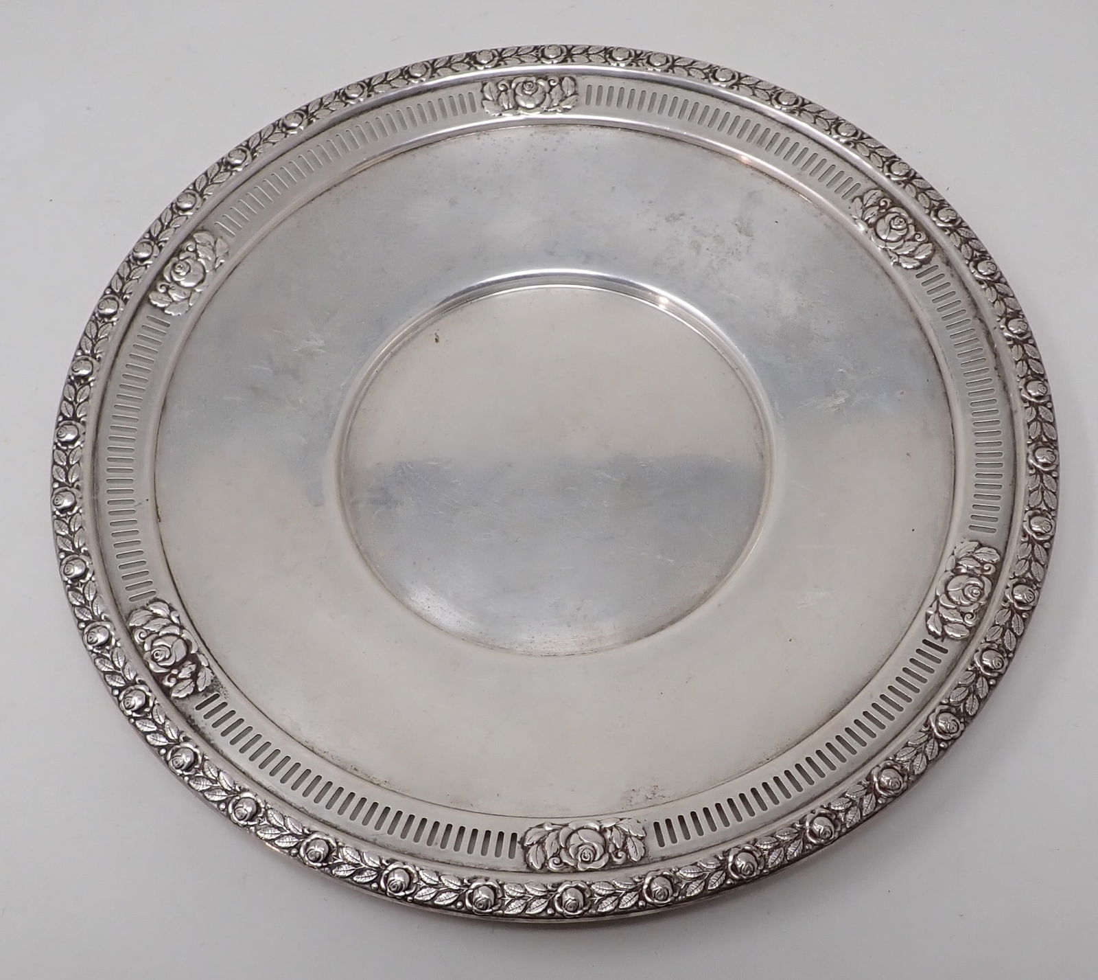 Sterling Silver Royal Rose Plate (1 of 3)