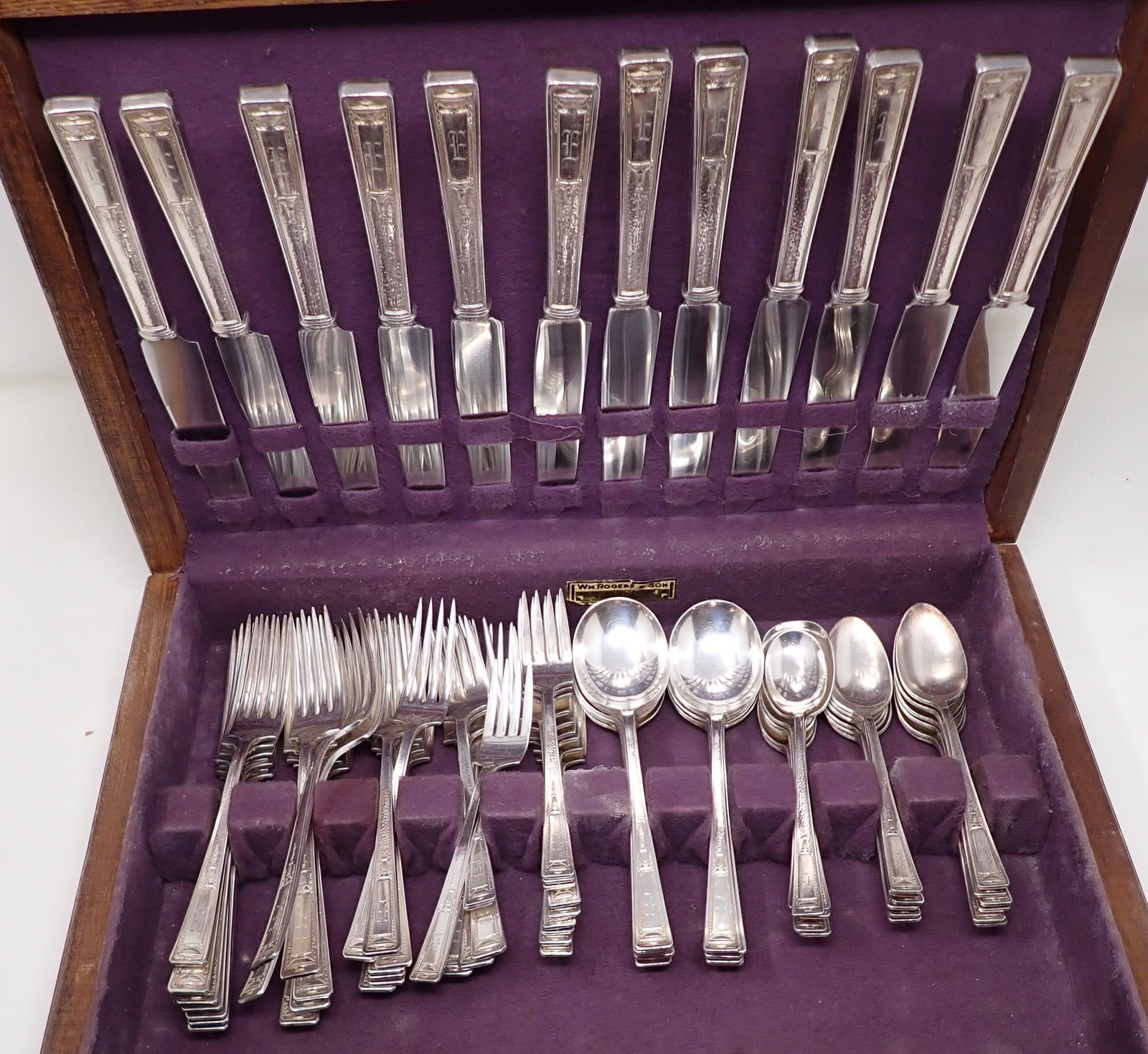 R. Wallace Silverplate Flatware Set (1 of 4)