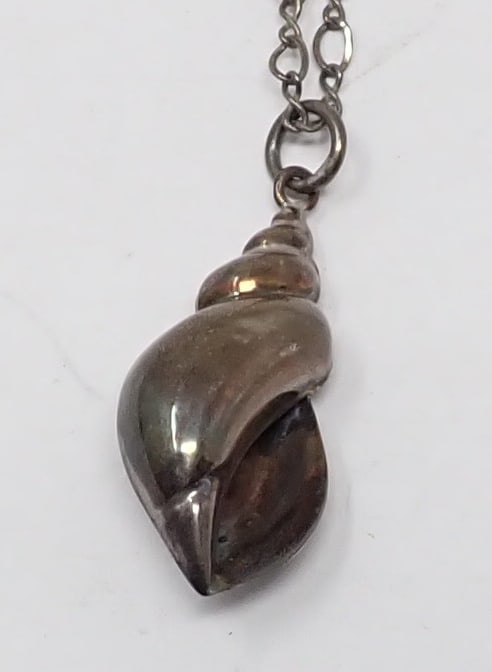 Sterling Silver Conch Shell Pendant & Chain (1 of 3)