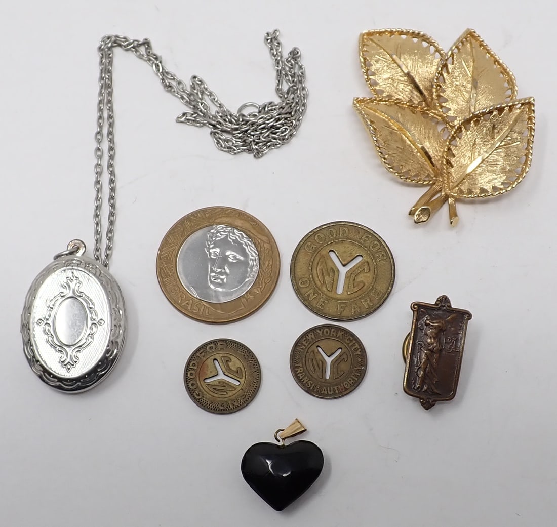 Tokens Coin Heart Pendant w/ 14k Clasp: Heart is apprx 1/2" x 5/8"