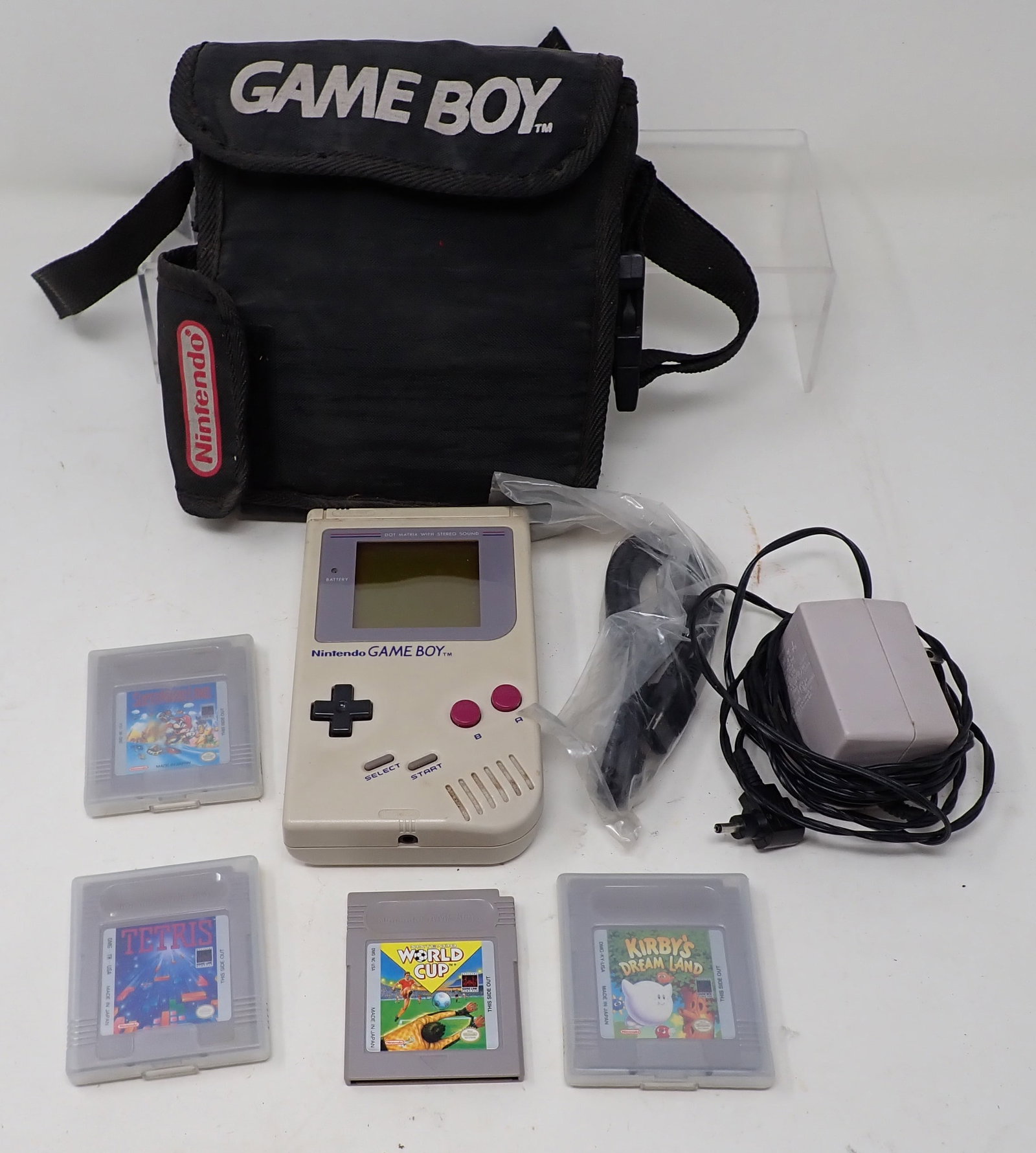 Nintendo Game Boy & Games (1 of 6)