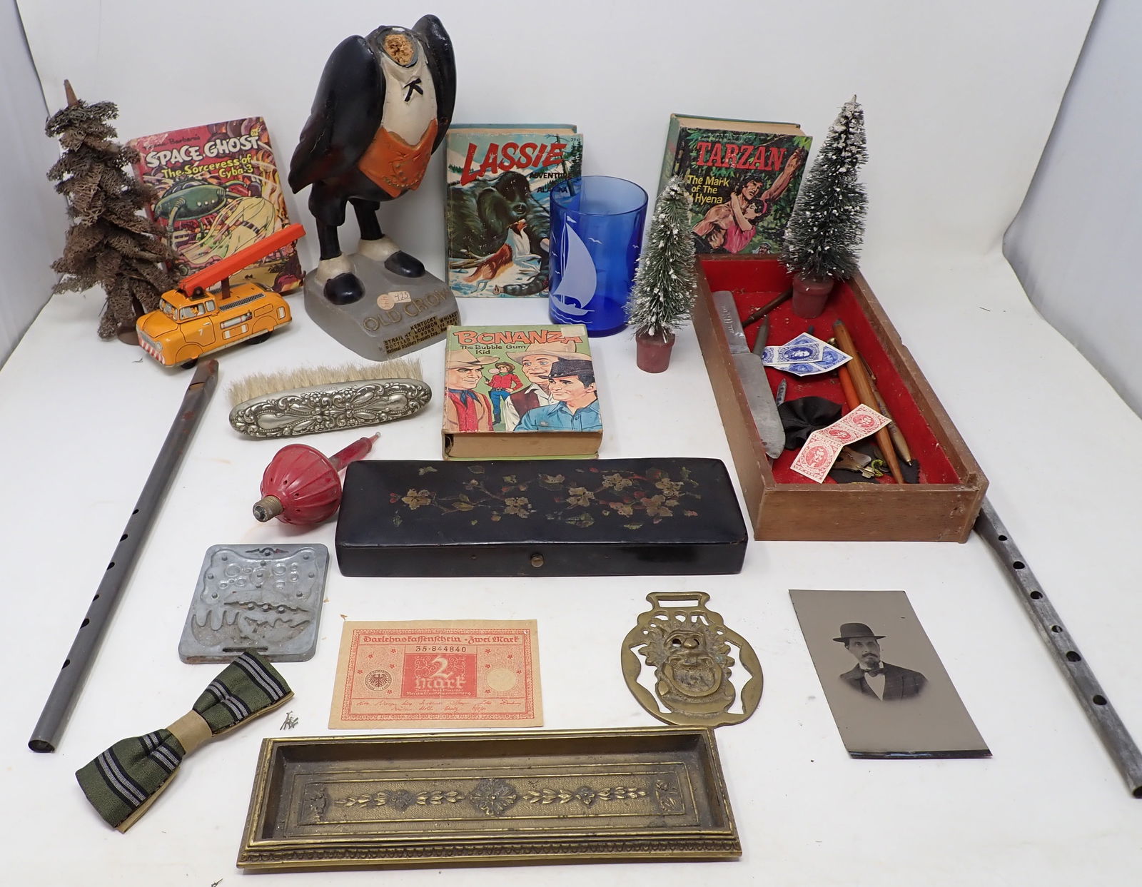 Big Little Books Tin Type Vanity Brush & Misc (1 of 11)