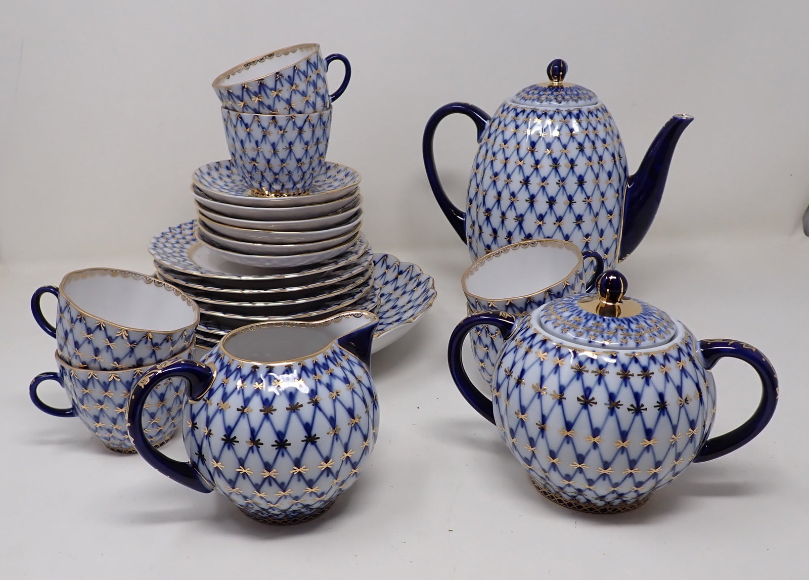 Lomonosov Blue Net Tea Set (1 of 3)