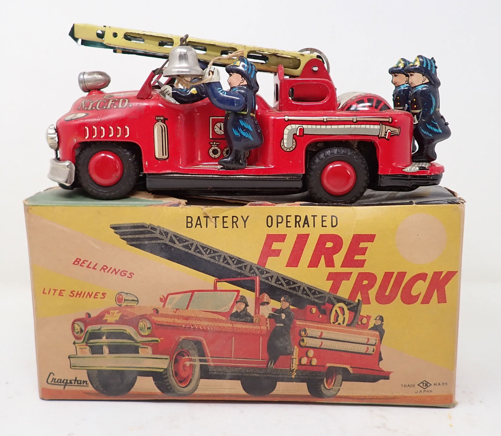 Cragston Battery Operated Fire Truck (1 of 6)