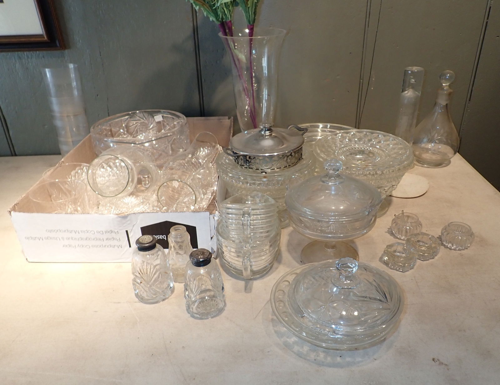 Lot of Misc Glassware (1 of 5)