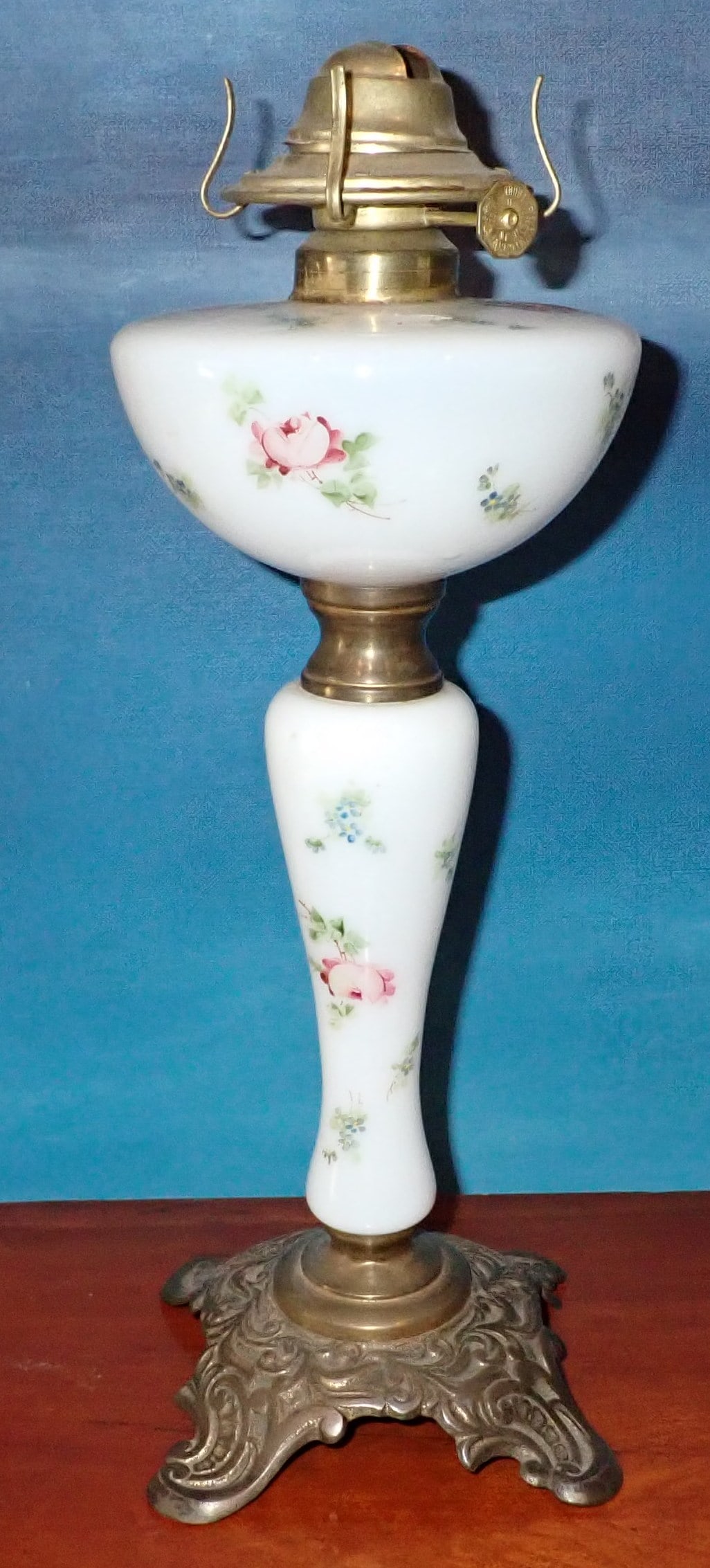 Enamel Painted Pedestal Oil Lamp: Approx 4 3/8" in diameter and 12 3/4" tall.