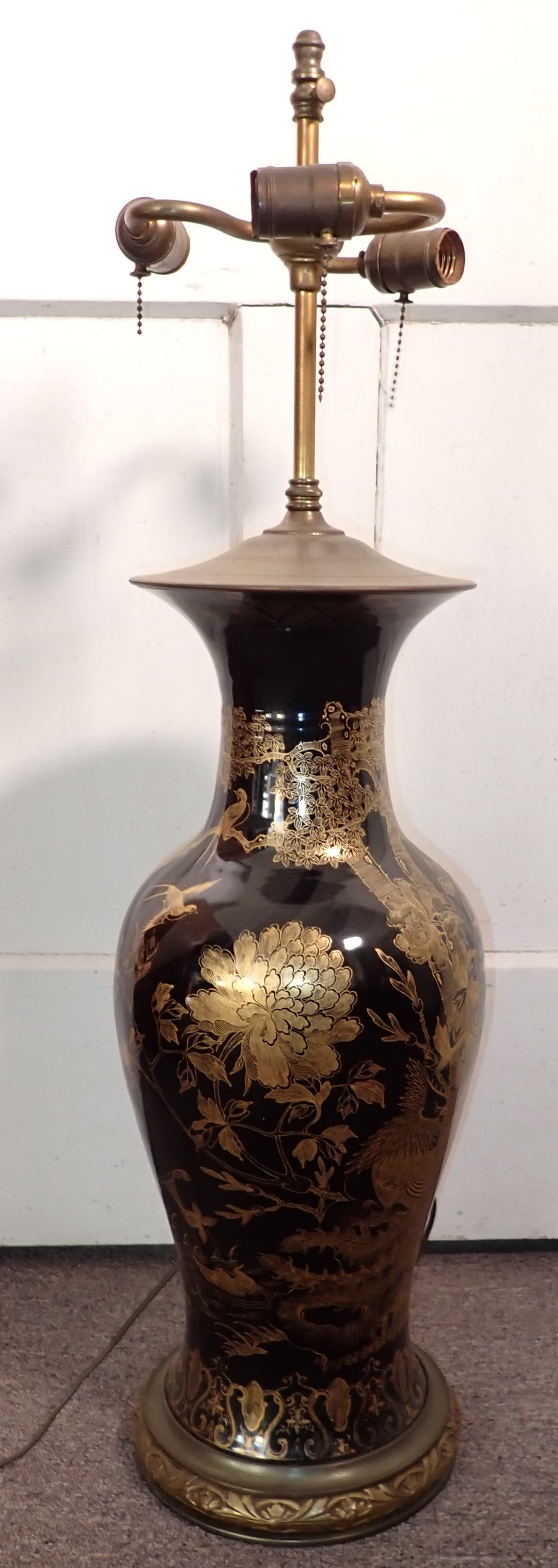 Oriental Table Lamp (1 of 10)