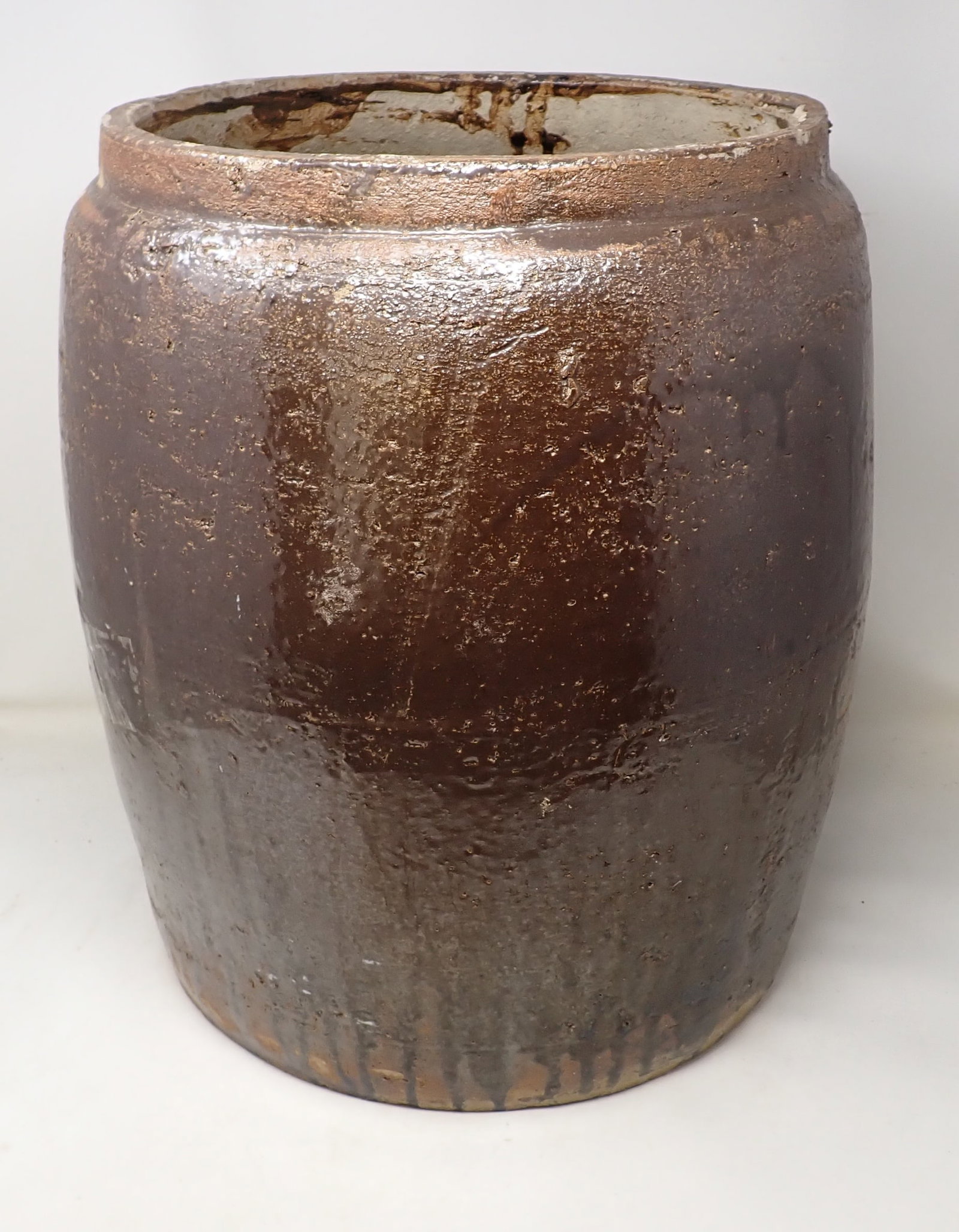 Pottery Crock w/ Tobacco Spit Glaze: Approx 14 1/2" in diameter and 17 1/2" tall. NO SHIPPING !