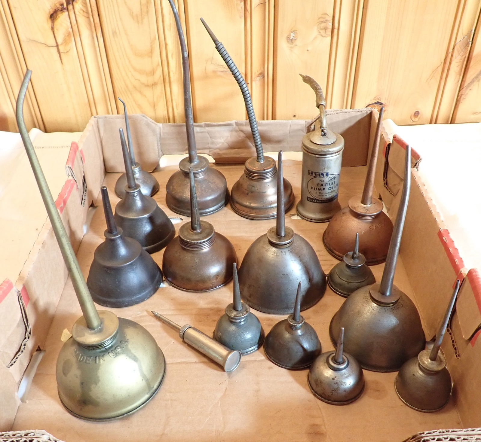 Eagle Eaglet Gem & Misc Oil Cans (1 of 6)