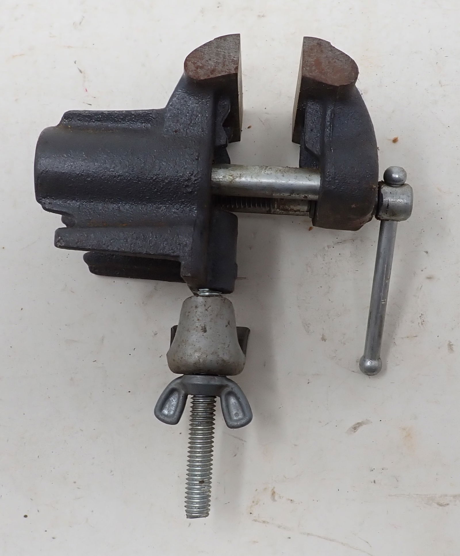 Craftsman Clamp on Vise (1 of 2)