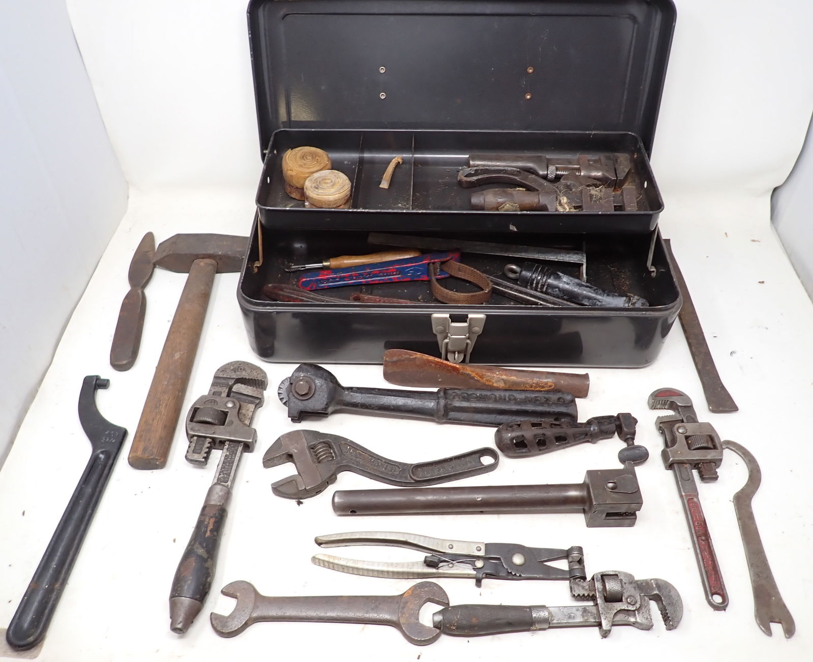 Antique Pipe Wrenches Misc Tools & Box (1 of 8)