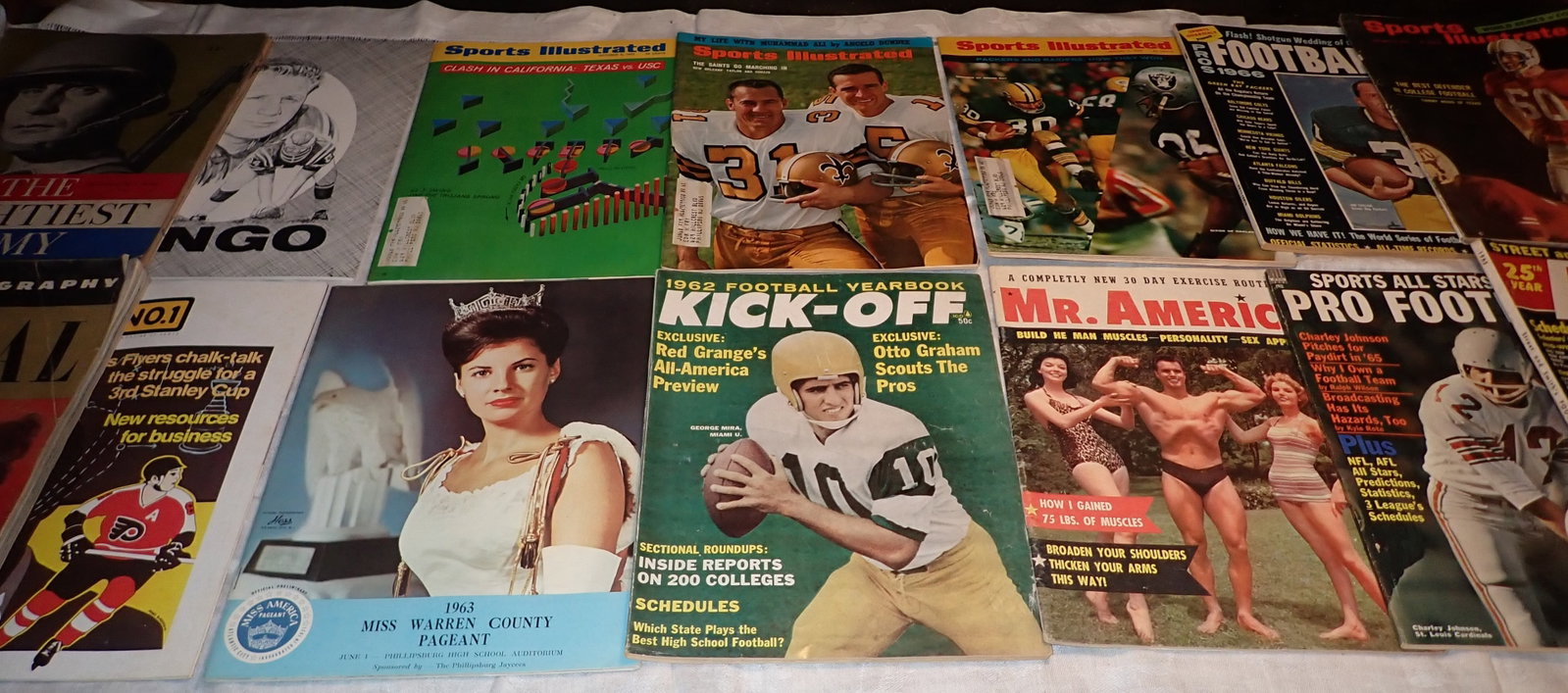 Jim Ringo Booklet Sports Illustrated & Misc Magazines: Getting all pictured
