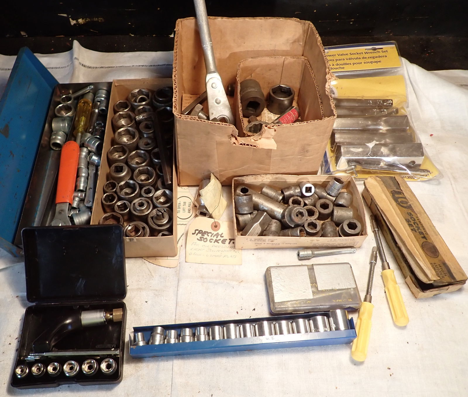 1/4" - 1/2" Drive Sockets & Misc (1 of 10)