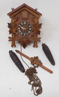 Heco Cuckoo Clock: Approx 5 3/4" x 7 1/2"