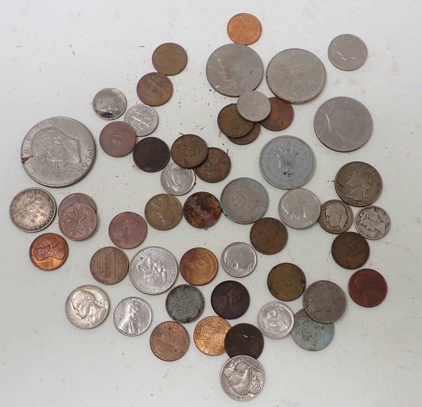 Coins incl Silver Quarter & Dimes (1 of 8)