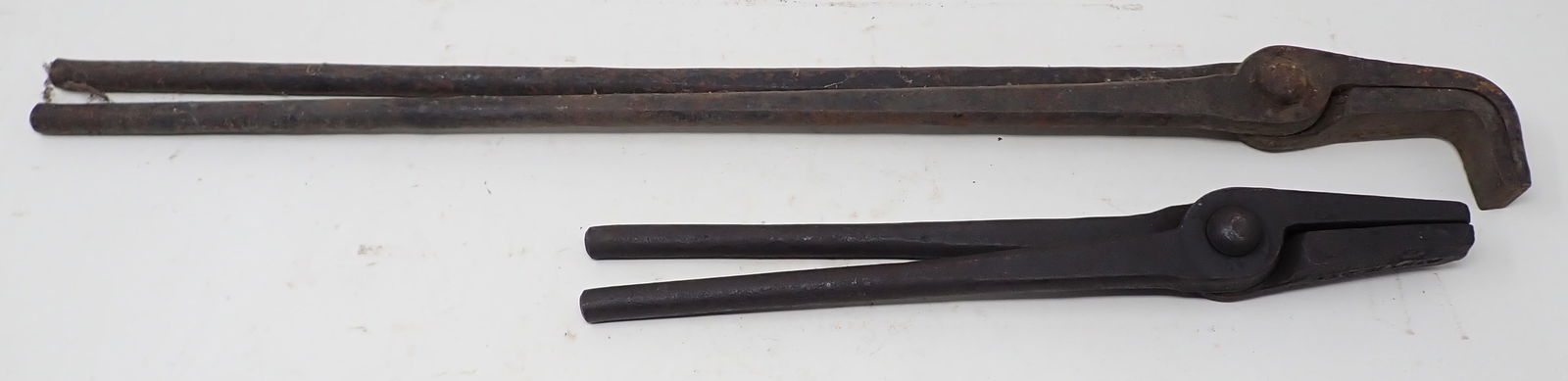 2 Pair Atha Tool Blacksmith Tongs (1 of 4)
