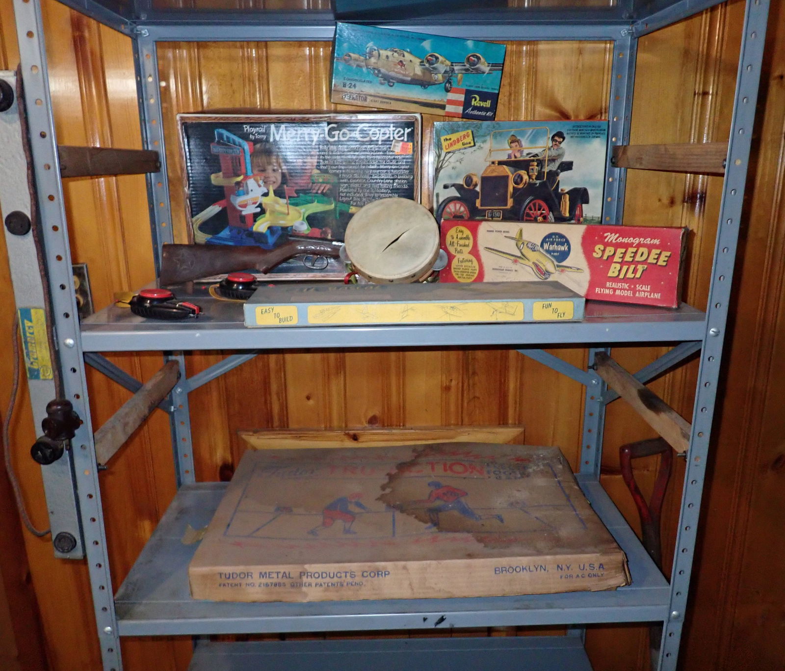 Airplane Models Electric Football Misc Toys (1 of 4)